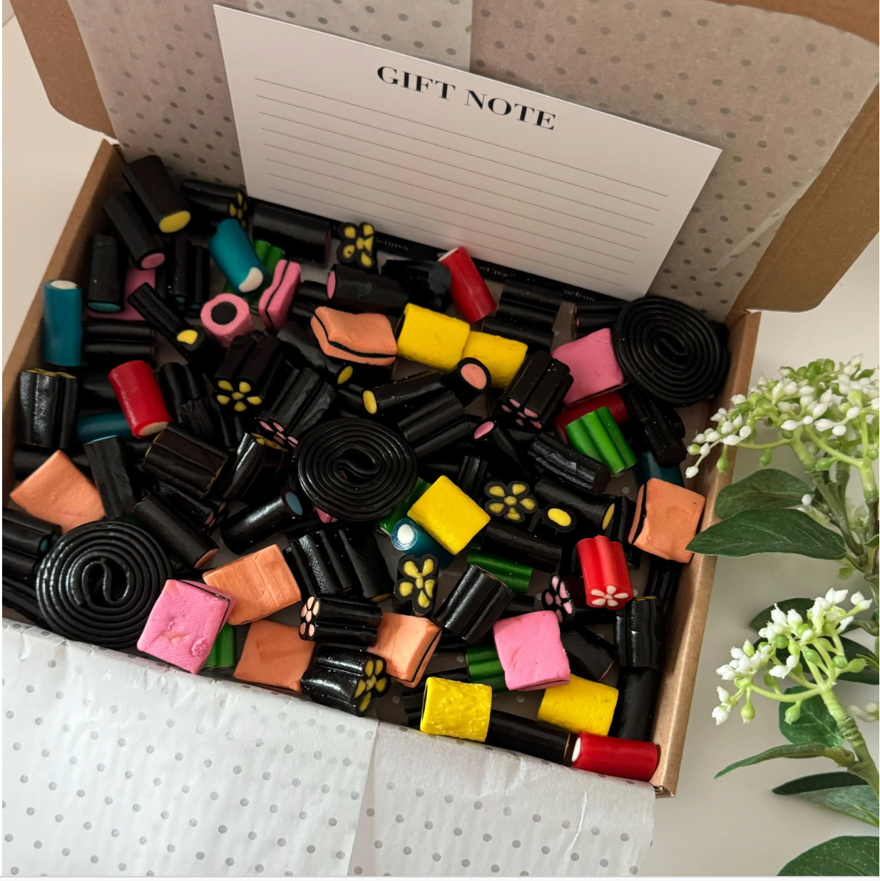 Liquorice PICK & MIX 1000g, Sweet Gift Box, Birthday Sweet Gift Box, Pick and Mix Letterbox, Premium Sweet box, Birthday Gift,Thank you Gift